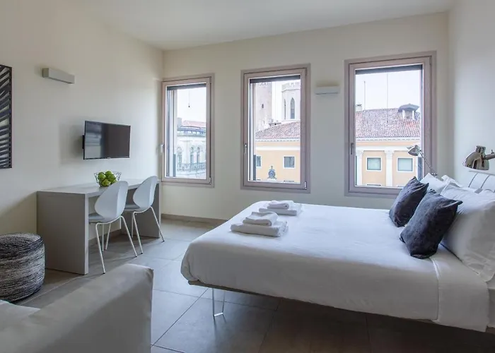Erïk Langer Pedrocchi Suites