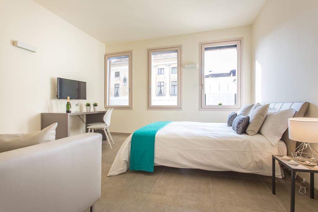 Erik Langer Pedrocchi Apartment